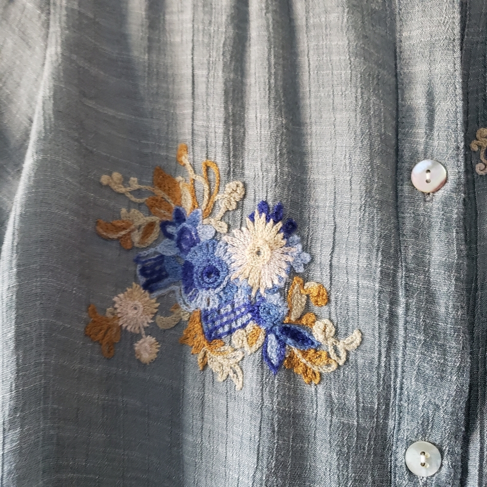 Anthro Fig and Flower Dusty Grey Blue Embroidered Collar Cottagecore Top #31 - Picture 6 of 9